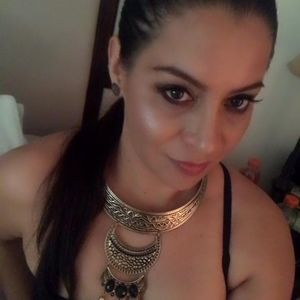 Meet your Posher, Yina